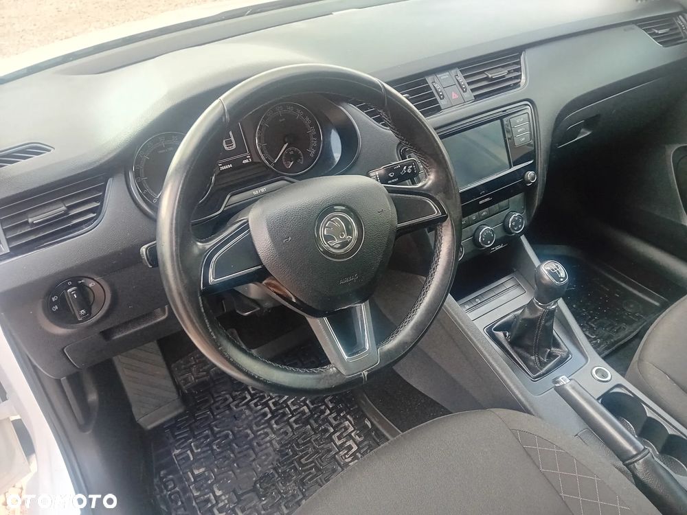 Skoda Octavia - 17