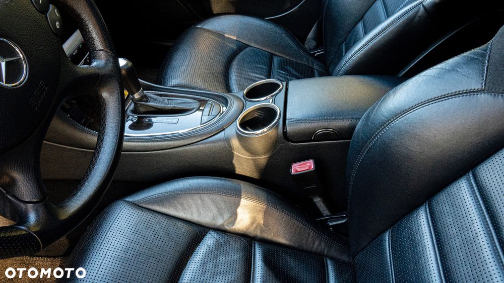Mercedes-Benz CLS 63 AMG 7G-TRONIC - 24