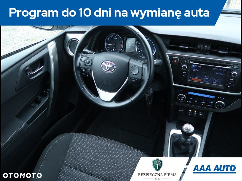 Toyota Auris - 8