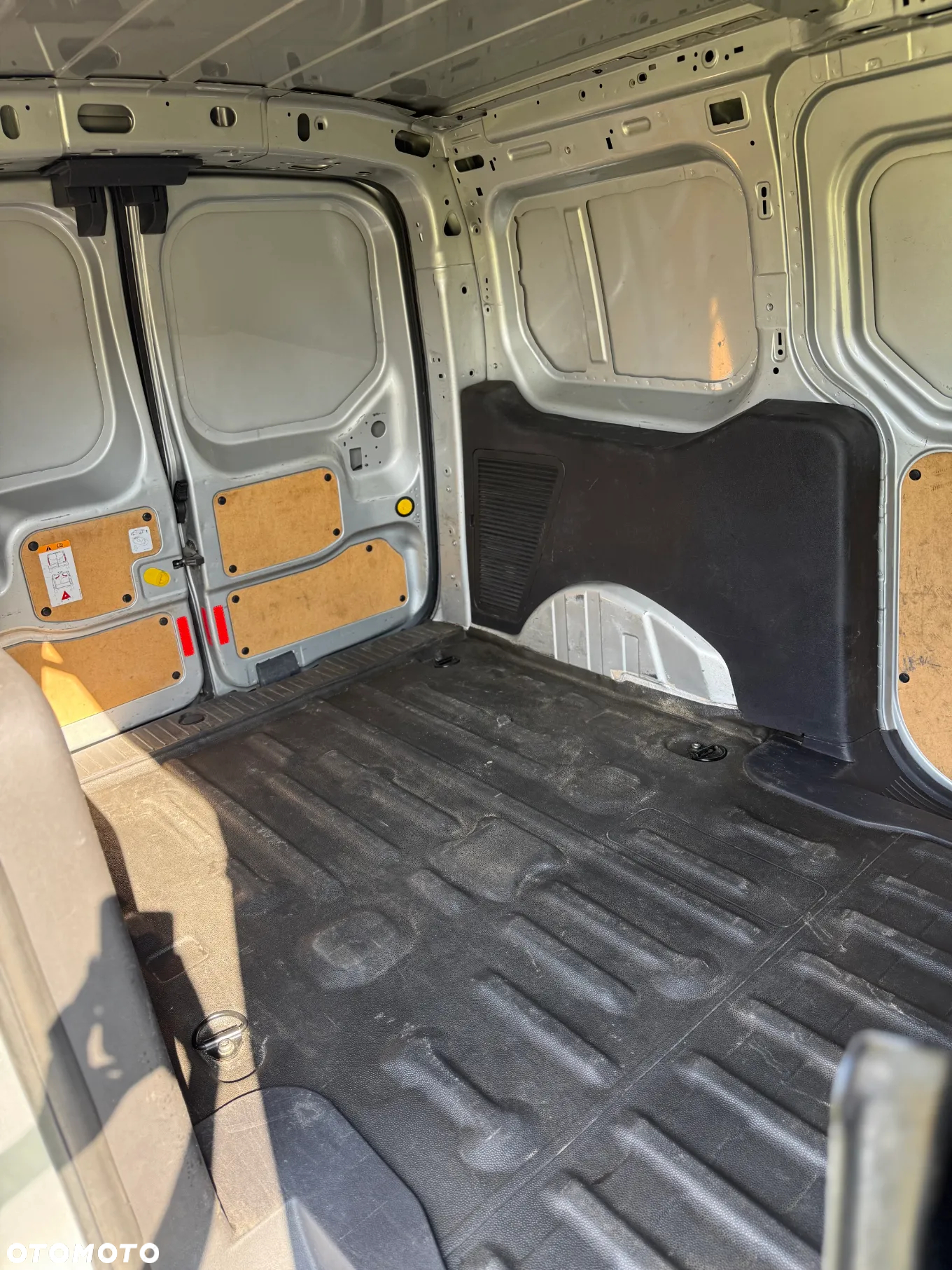 Ford Transit Connect L2 H1 - 12