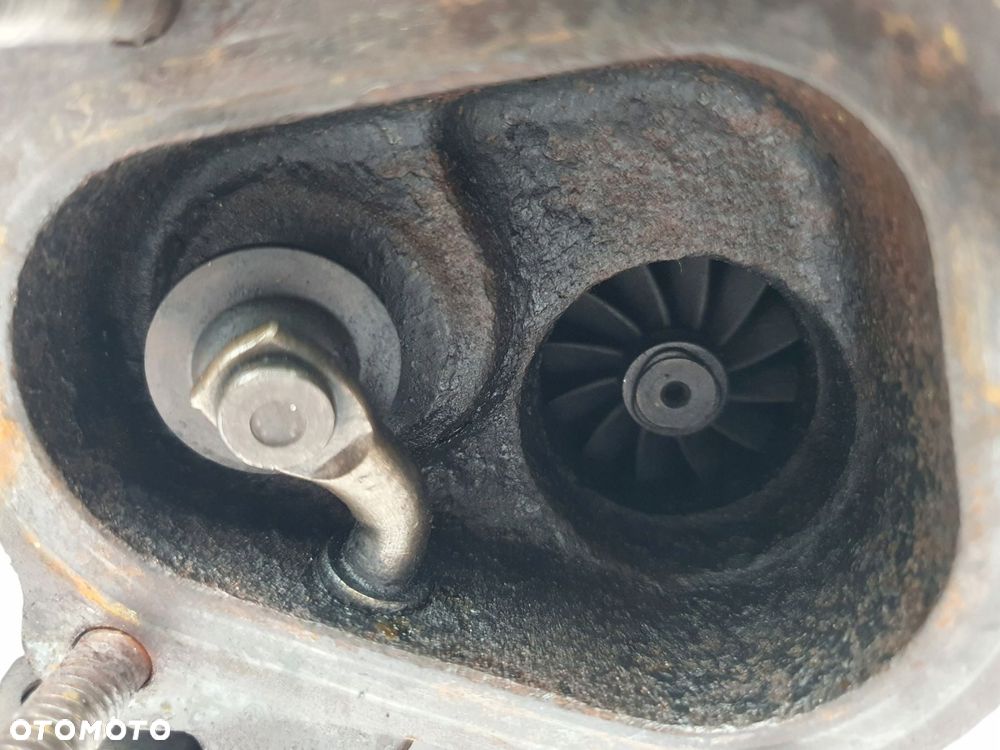 TURBOSPRĘŻARKA Renault Trafic Opel Vivaro Nissan Primastar 2.0 DCI - 8