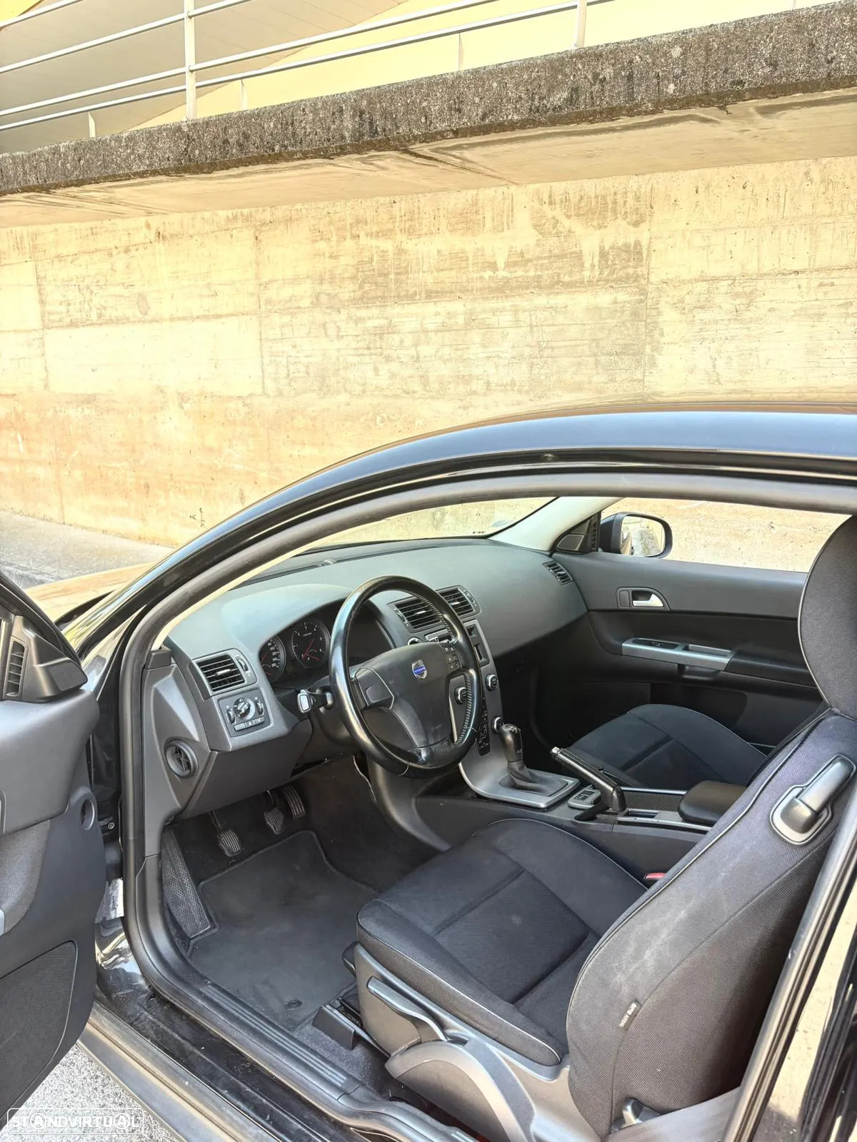 Volvo C30 1.6 D R-Design - 4