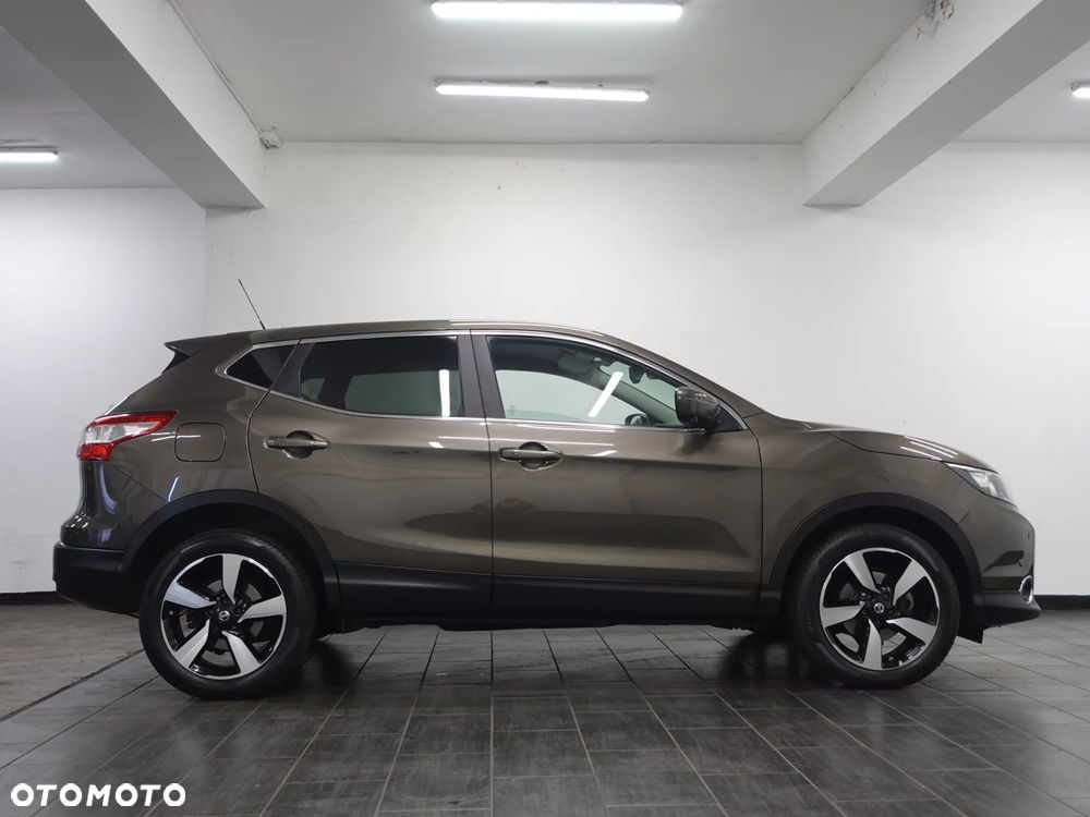 Nissan Qashqai 1.6 DCi ALL-MODE 4x4i N-Connecta - 9