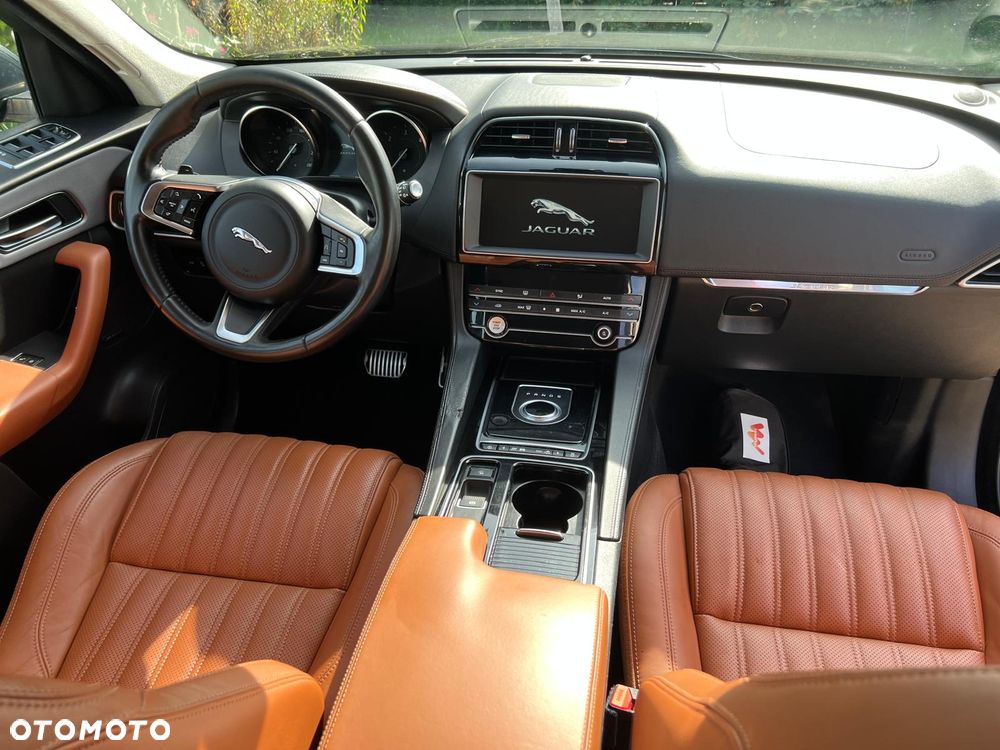 Jaguar F-Pace 2019 photo 5