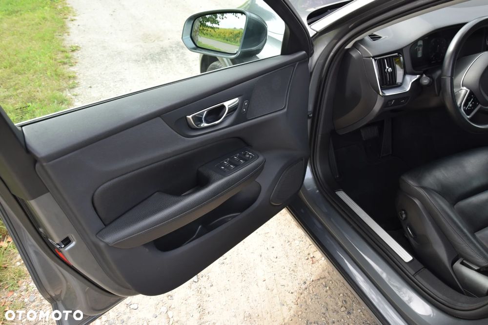 Volvo V60 D3 AWD Geartronic Momentum - 15