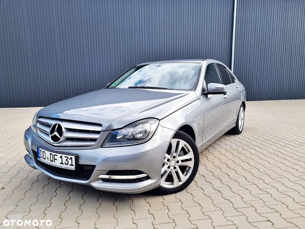 Mercedes-Benz Klasa C 180 BlueEFFICIENCY Elegance - 1