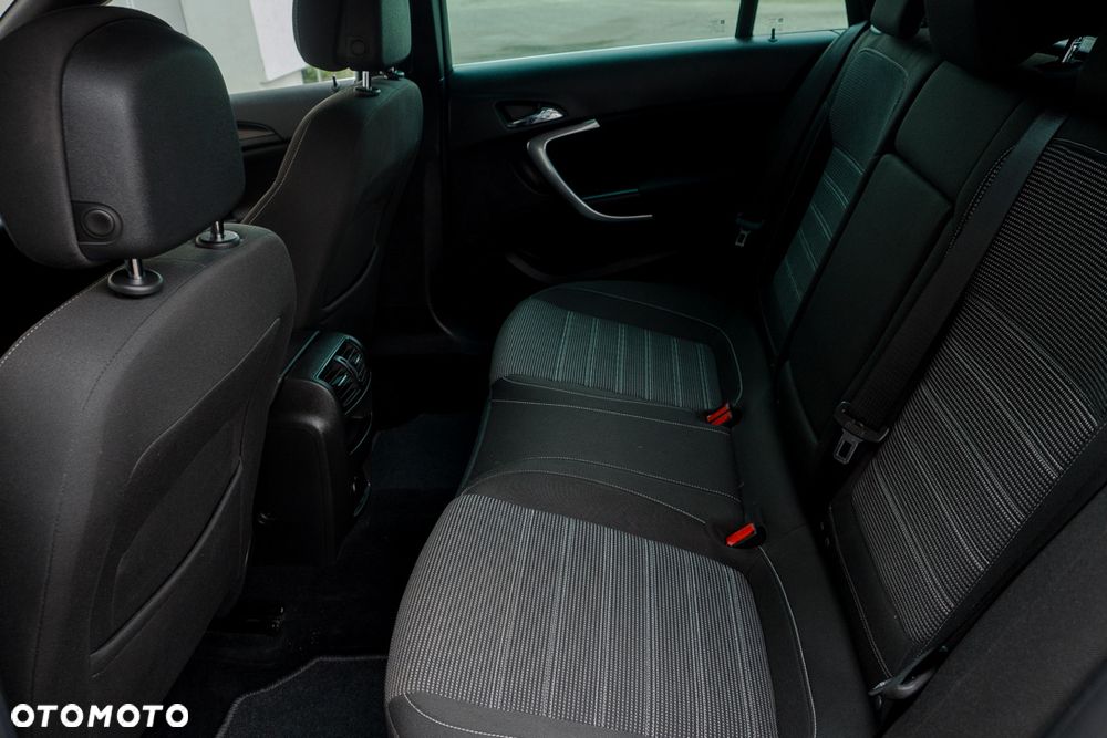 Opel Insignia 1.6 T Cosmo S&S - 38