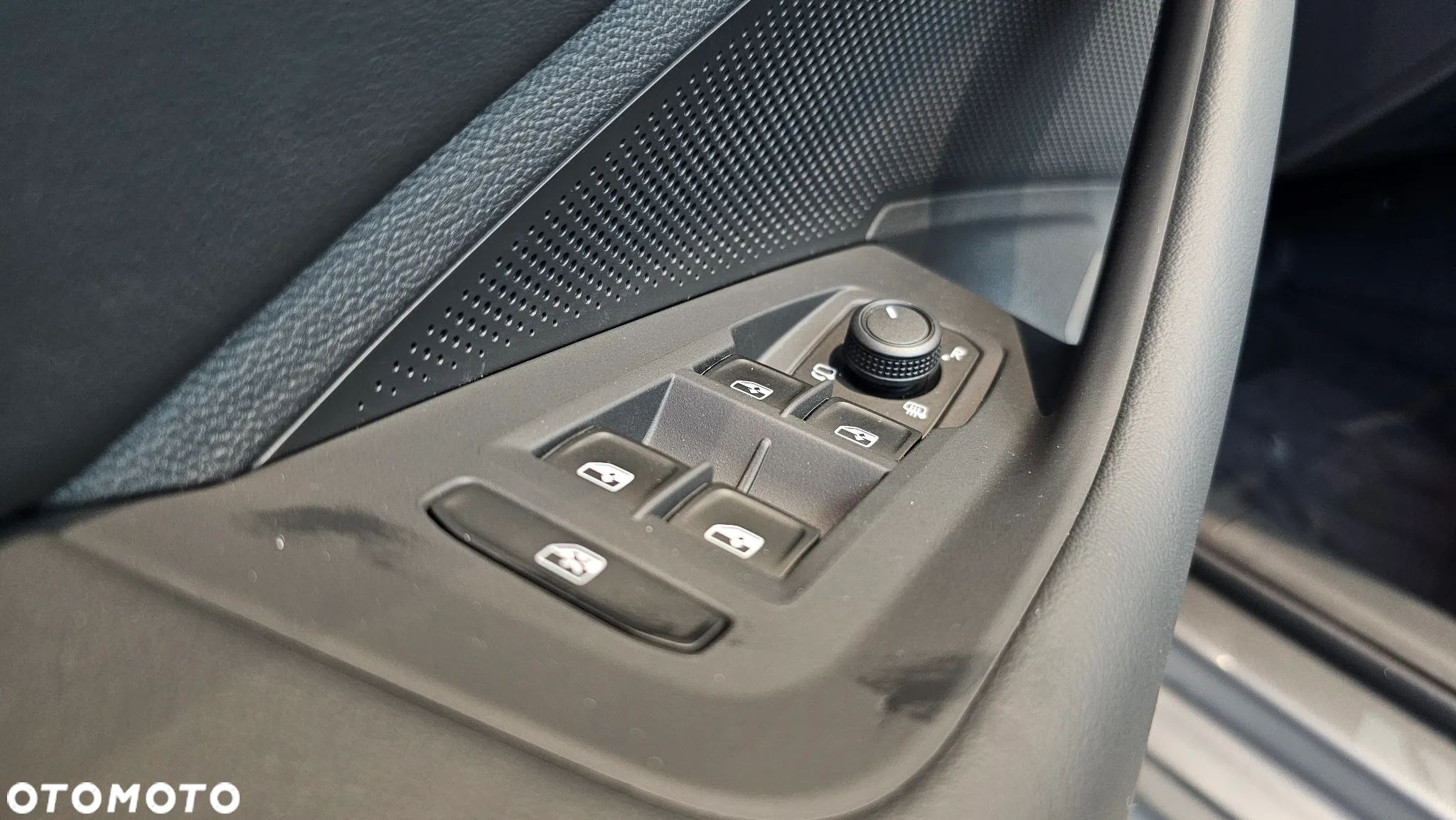 Volkswagen Passat 1.5 TSI EVO Business DSG - 24