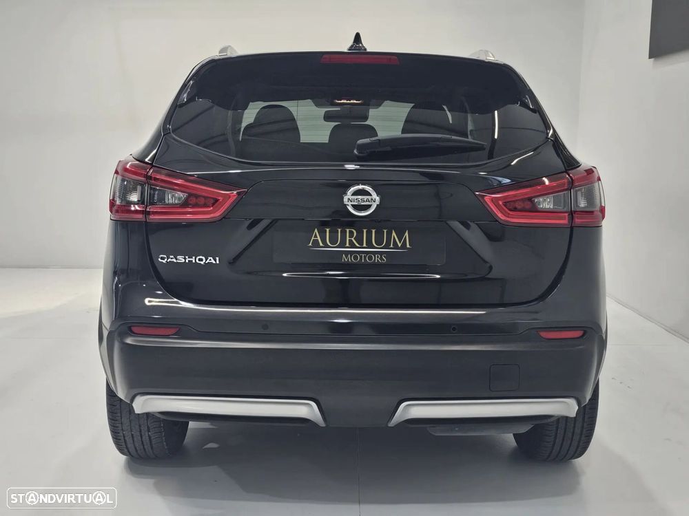 Nissan Qashqai 1.5 dCi N-Connecta J18 - 25