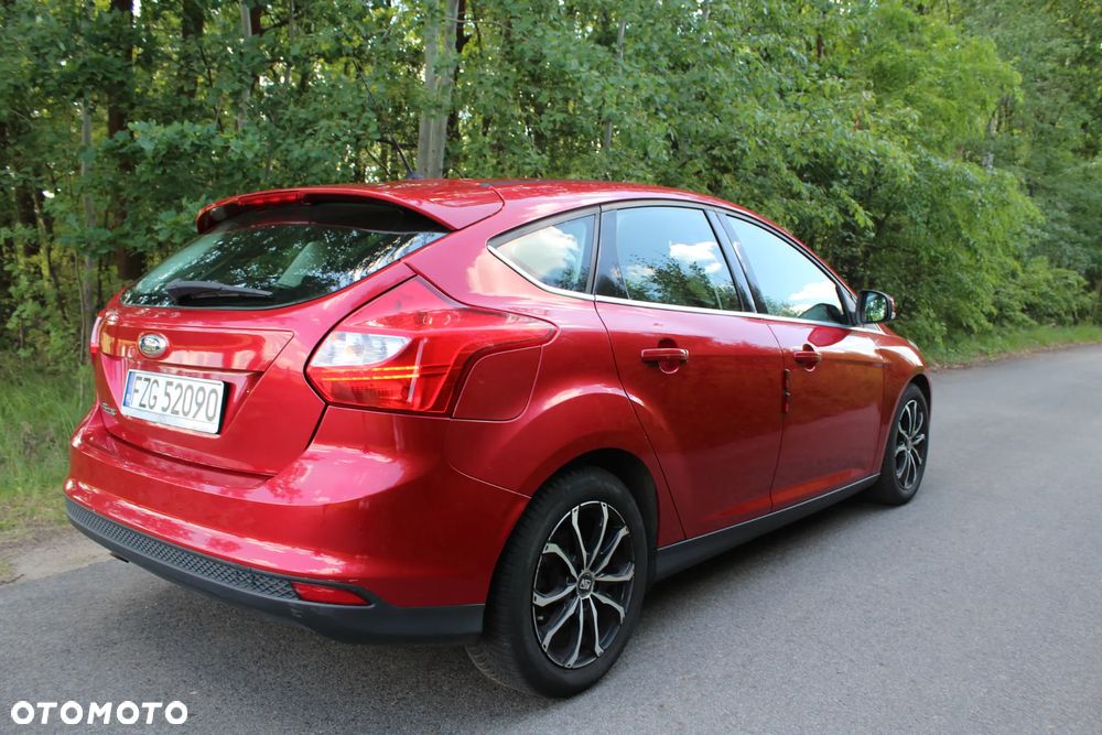 Ford Focus 1.6 TDCi DPF Titanium - 2