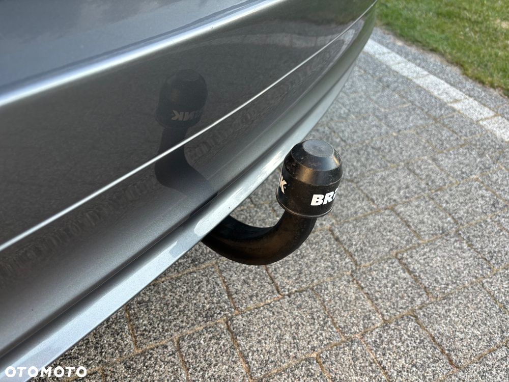 BMW Seria 3 318d DPF Edition Lifestyle - 9