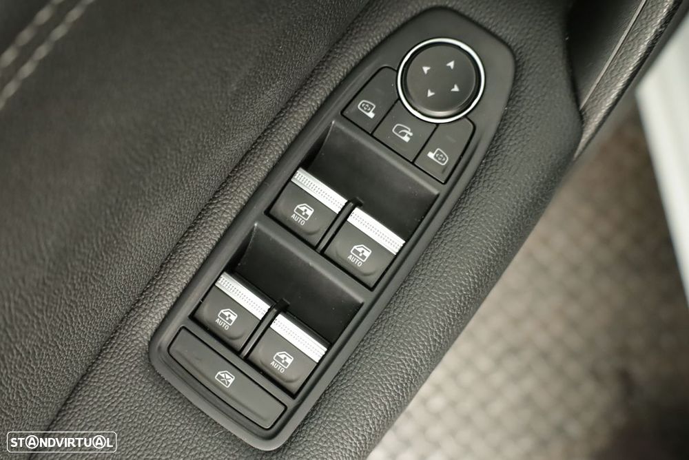 Renault Captur 1.0 TCe Techno Bi-Fuel - 22