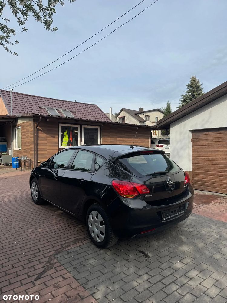Opel Astra 1.4 EcoFLEX Edition - 6