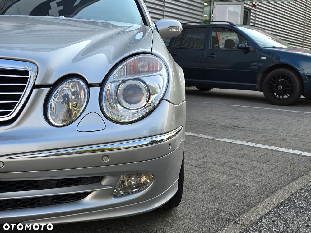 Mercedes-Benz Klasa E 320 T Avantgarde - 36
