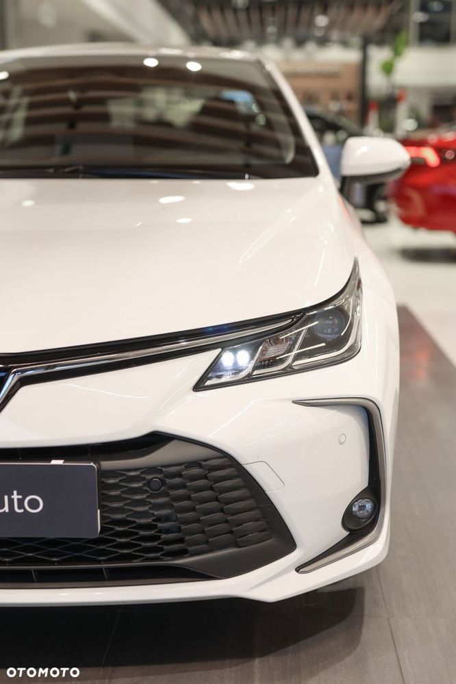 Toyota Corolla 1.8 Hybrid Comfort - 37