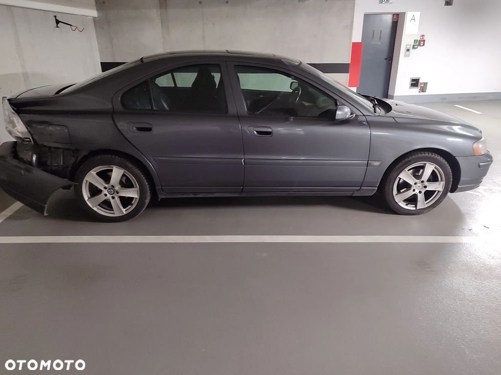 Volvo S60 2.5T AWD Summum - 3