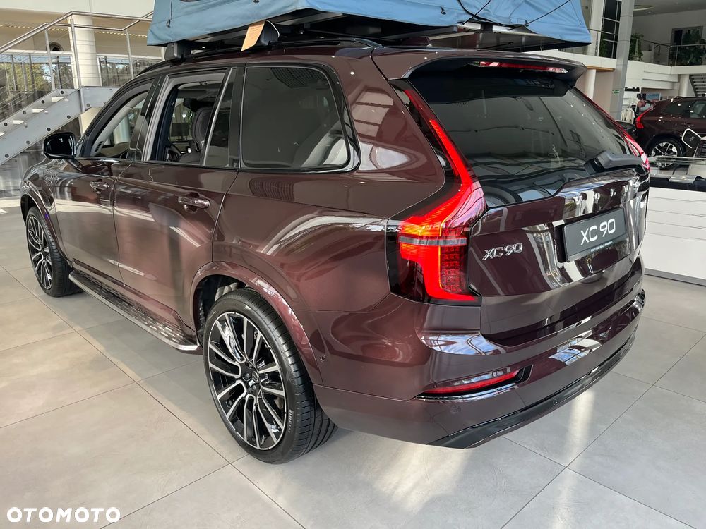 Volvo XC 90 T8 AWD Plug-In Hybrid Ultra Dark 7os - 4