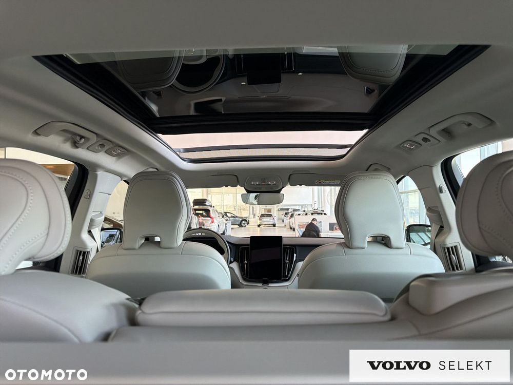 Volvo XC 60 - 30