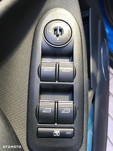 Ford Kuga - 8