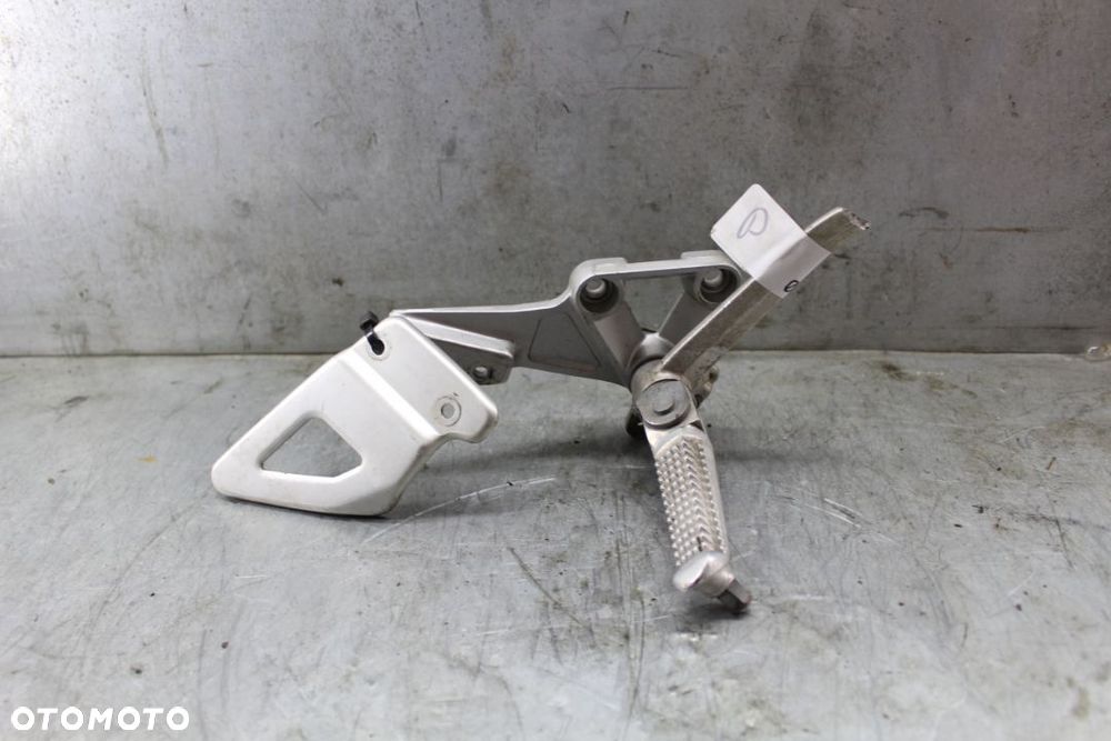 Suzuki GSX-R 600 02r SRAD K1 K2 K3 Set kierowcy prawy podnóżek