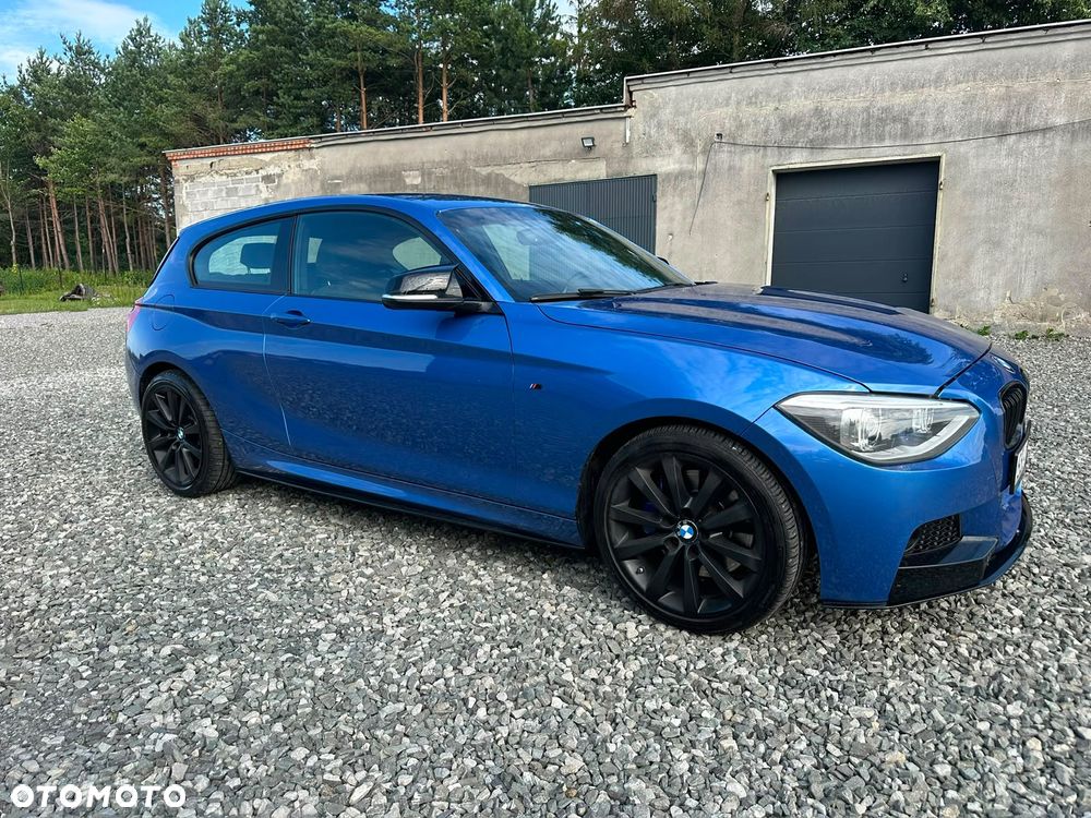 BMW 1M - 8