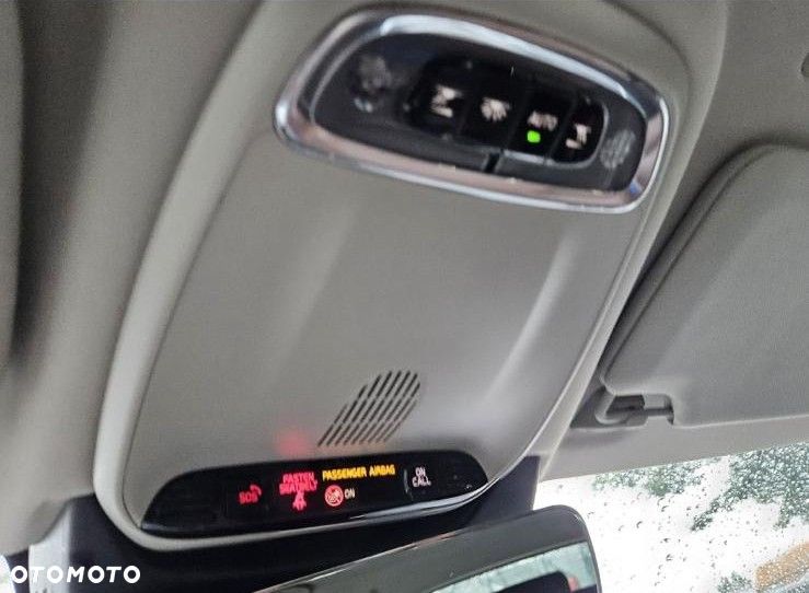 Volvo V90 D4 AWD Momentum - 24