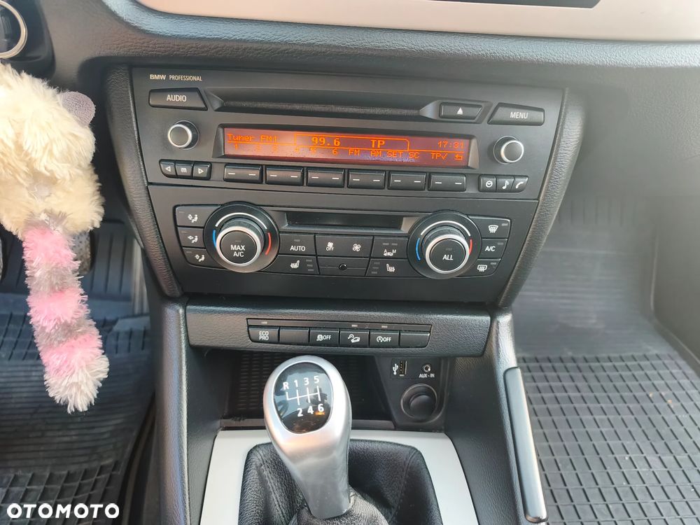 BMW X1 xDrive18d - 22