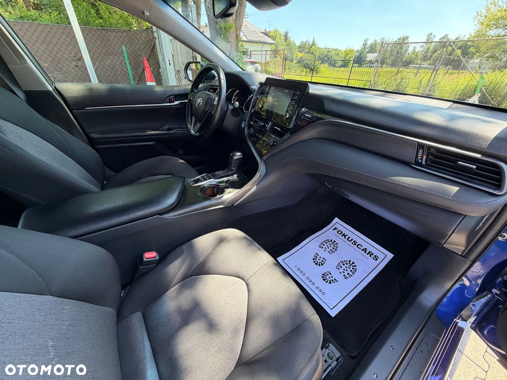 Toyota Camry 2.5 Hybrid Comfort CVT - 33