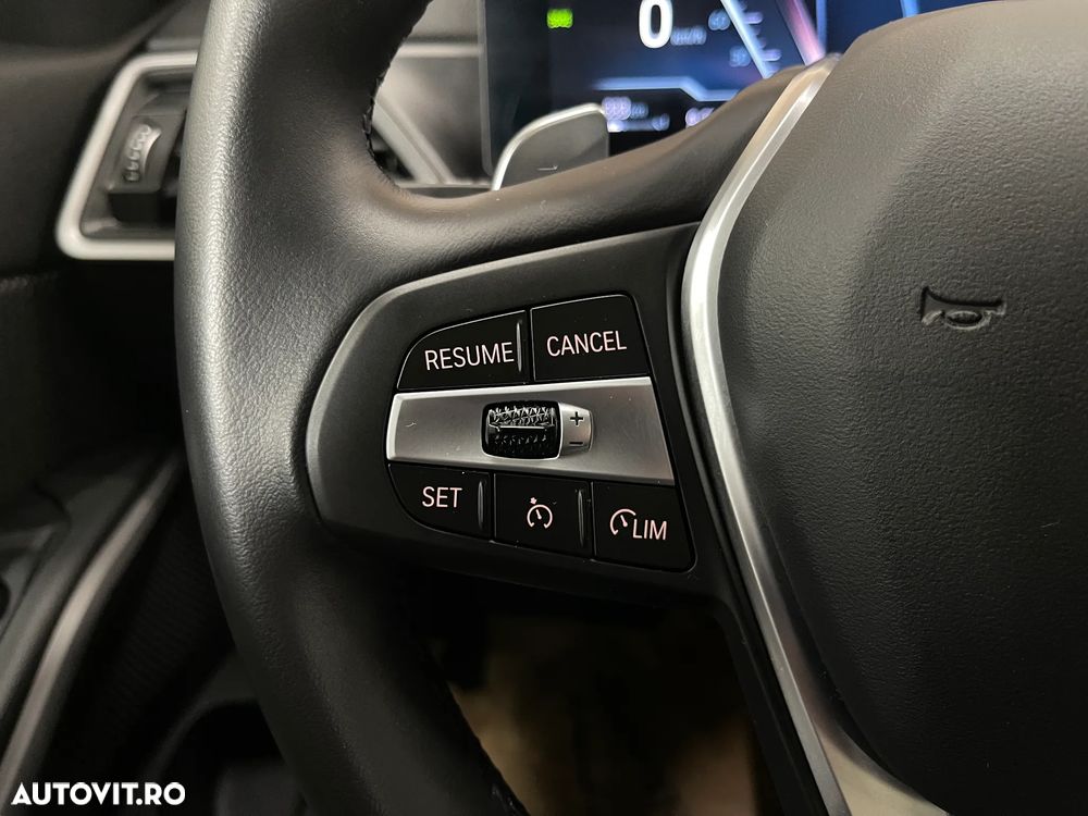 BMW Seria 3 318i AT - 26