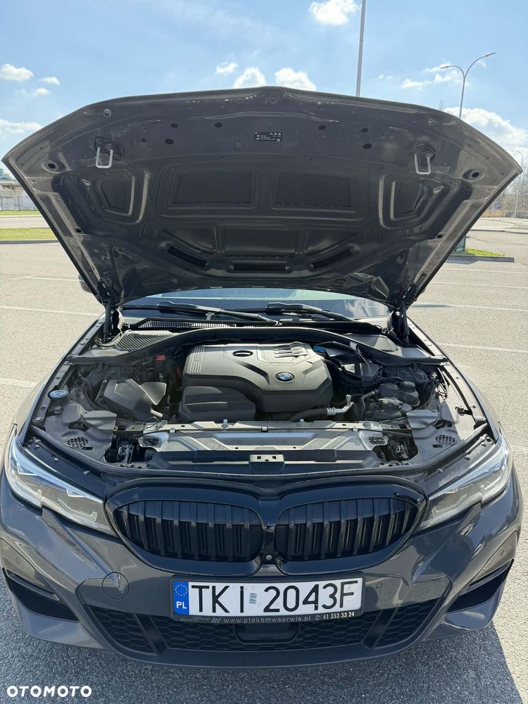 BMW Seria 3 330i M Sport sport - 12