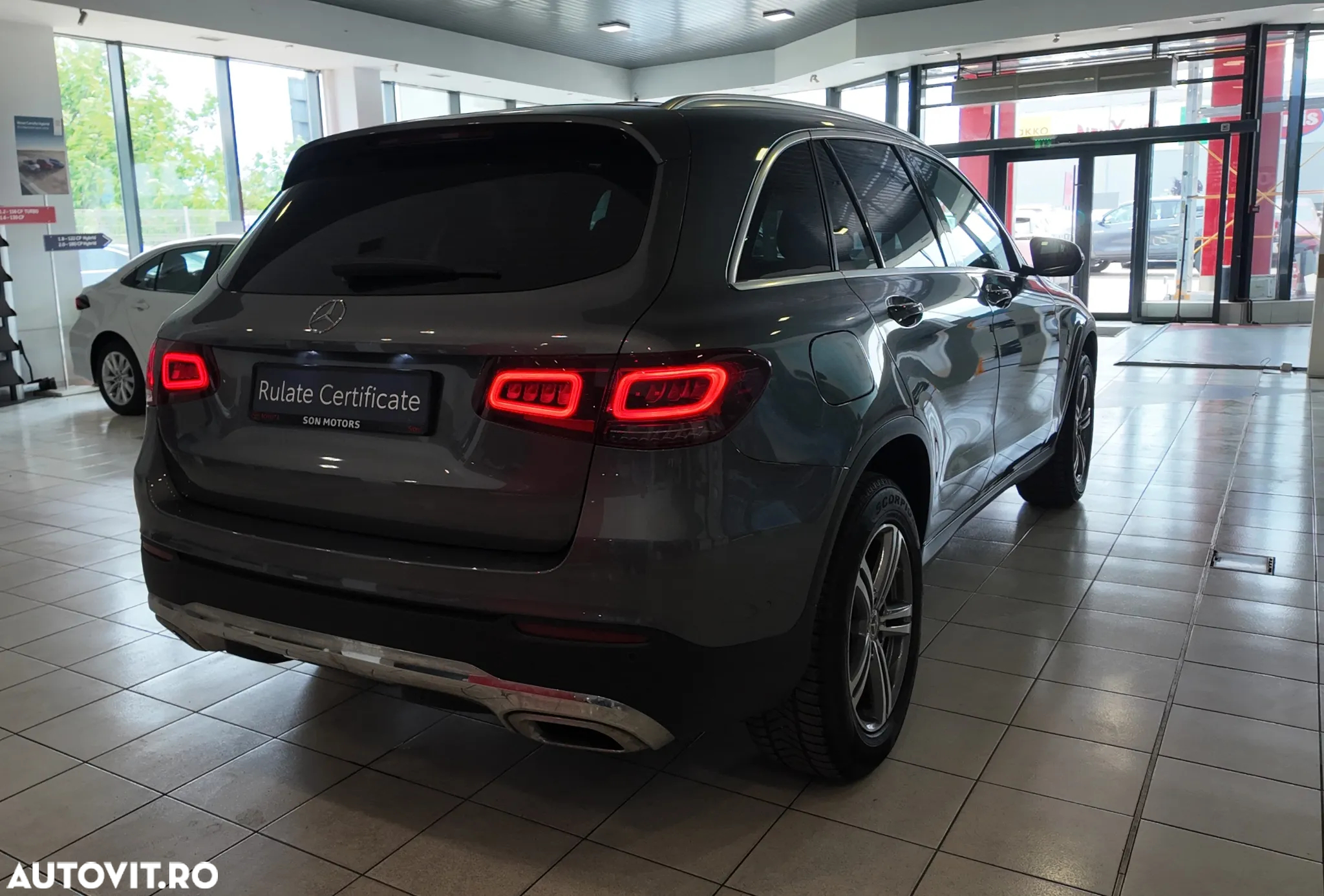 Mercedes-Benz GLC 220 d 4Matic 9G-TRONIC - 6