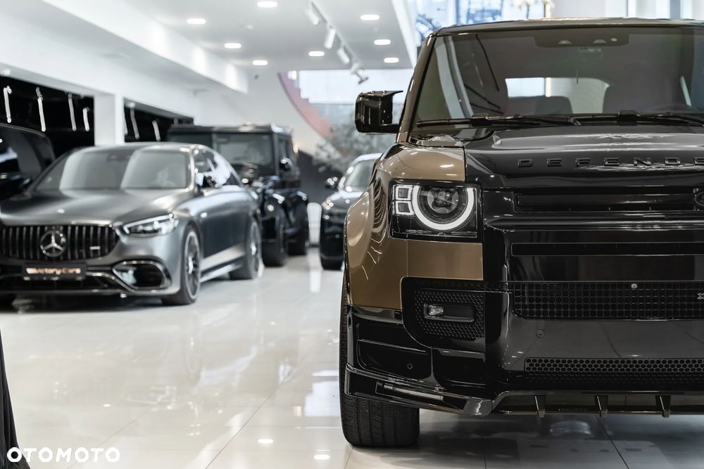 Land Rover Defender 3.0 D200 mHEV X-Dynamic HSE - 18