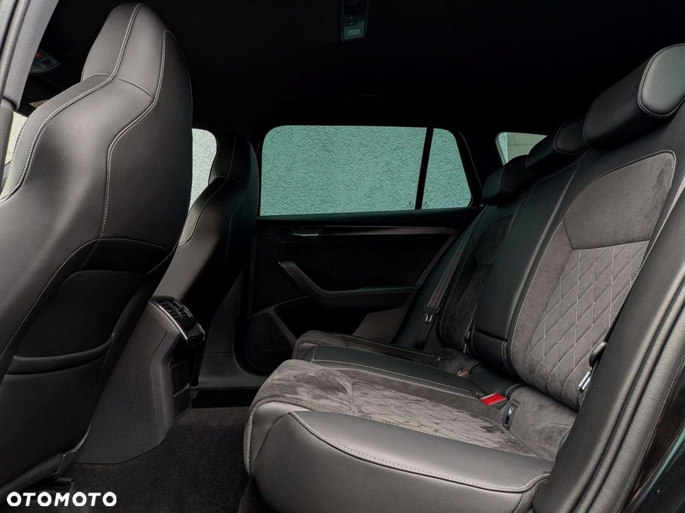 Skoda Superb 2.0 TDI SCR Sportline DSG - 11