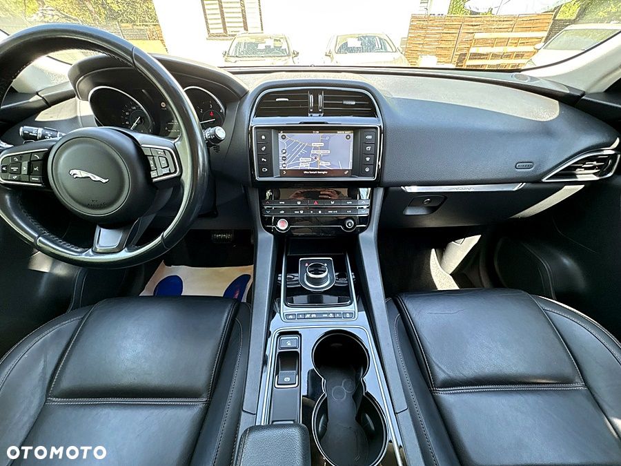 Jaguar F-Pace 20d AWD Prestige - 26