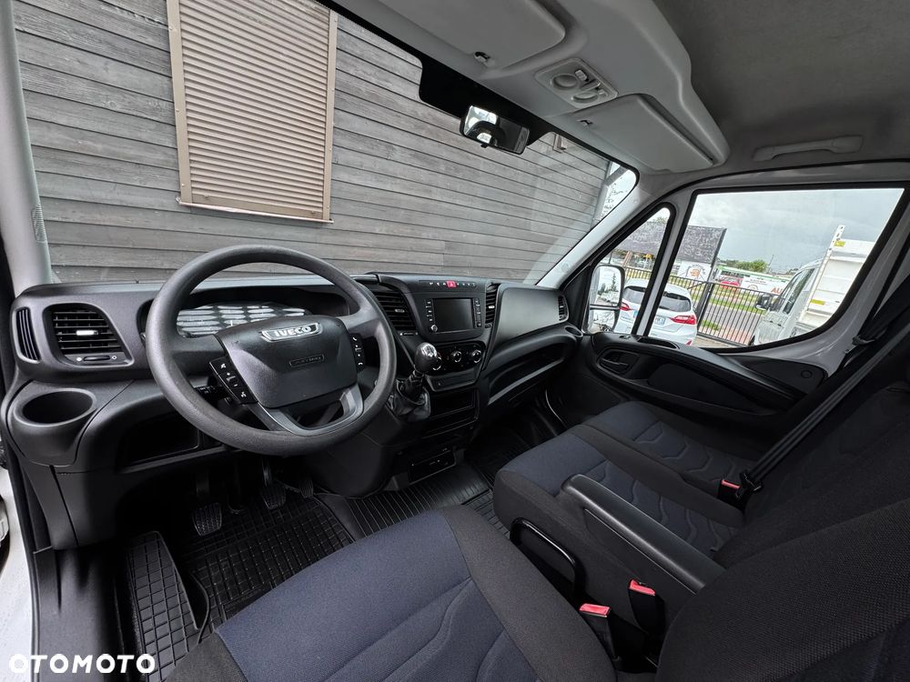 Iveco DAILY - 15
