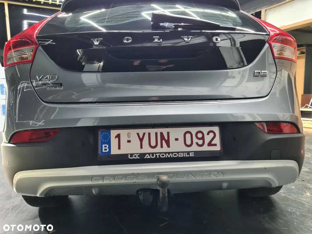 Volvo V40 Cross Country D2 Momentum - 11