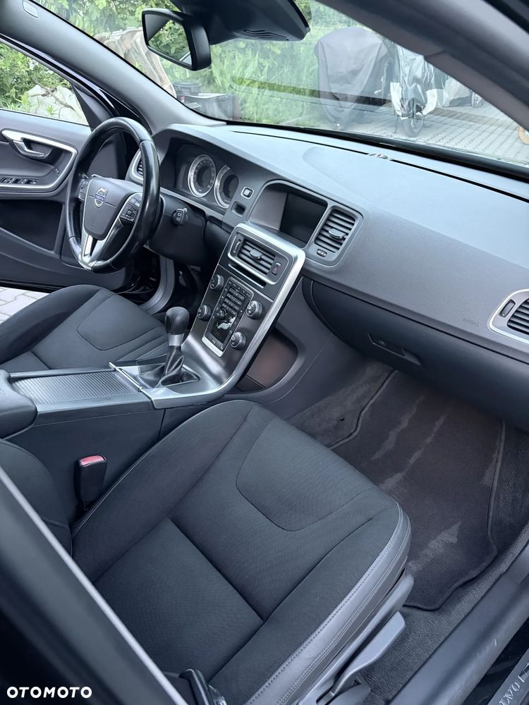 Volvo V60 D3 Summum - 12