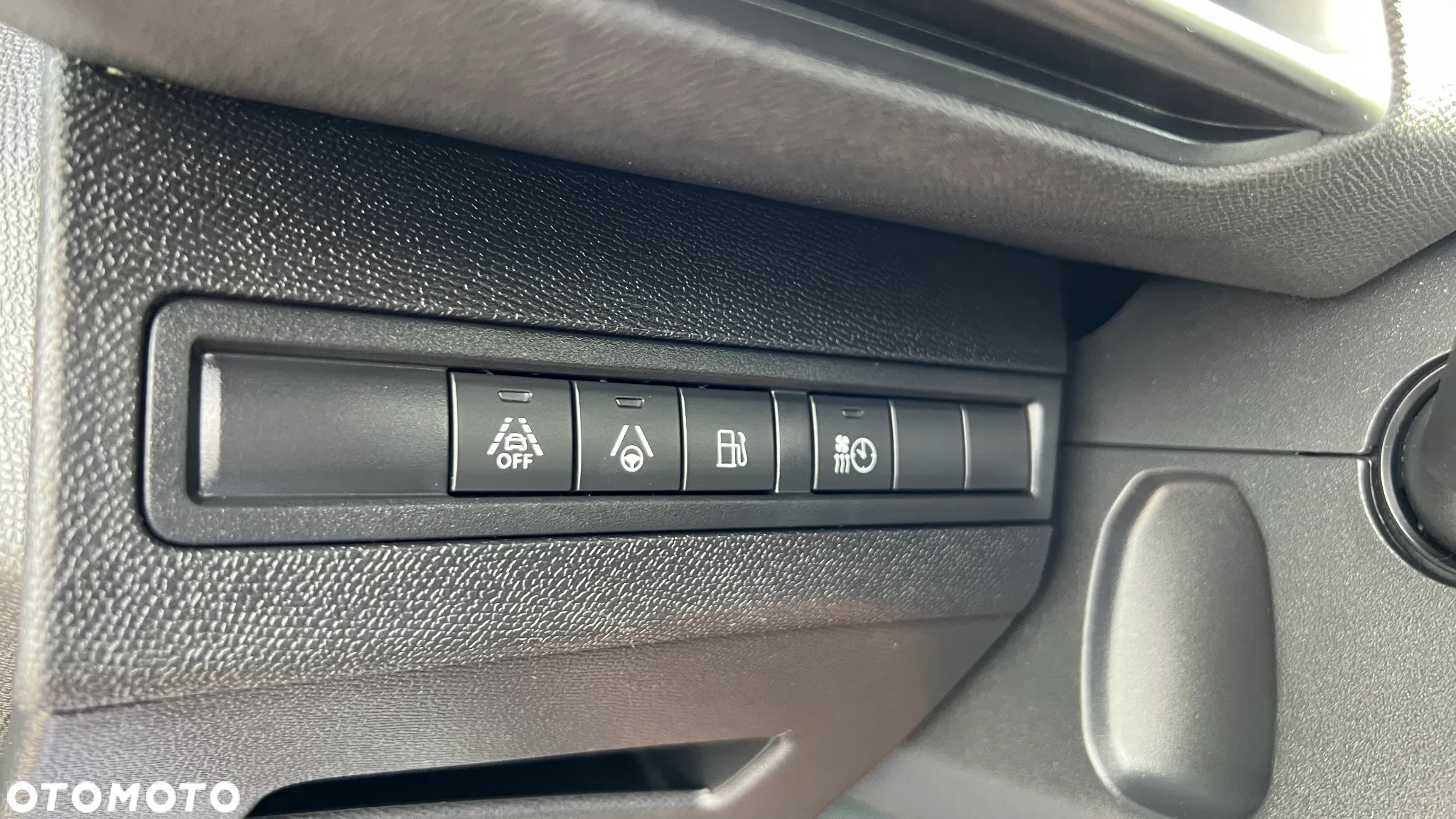 Peugeot 3008 1.6 PureTech Hybrid PHEV GT Pack S&S EAT8 - 36