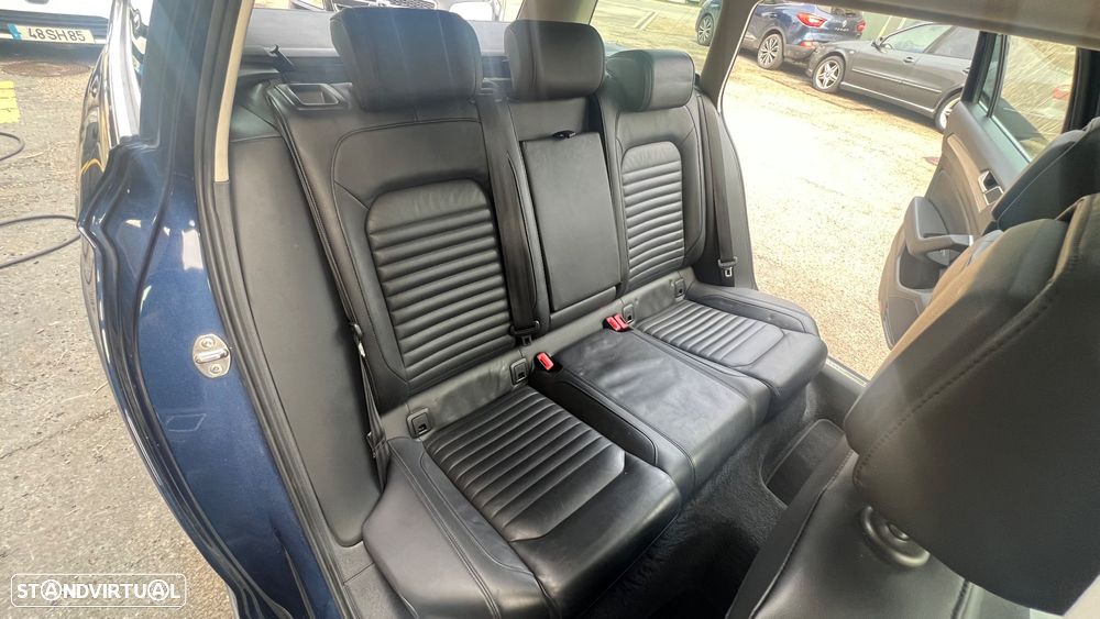 VW Passat Alltrack 2.0 TDi DSG 4Motion - 39