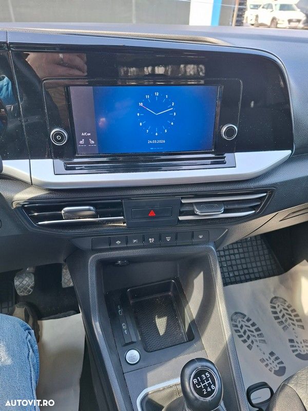 Ford Tourneo Connect - 11