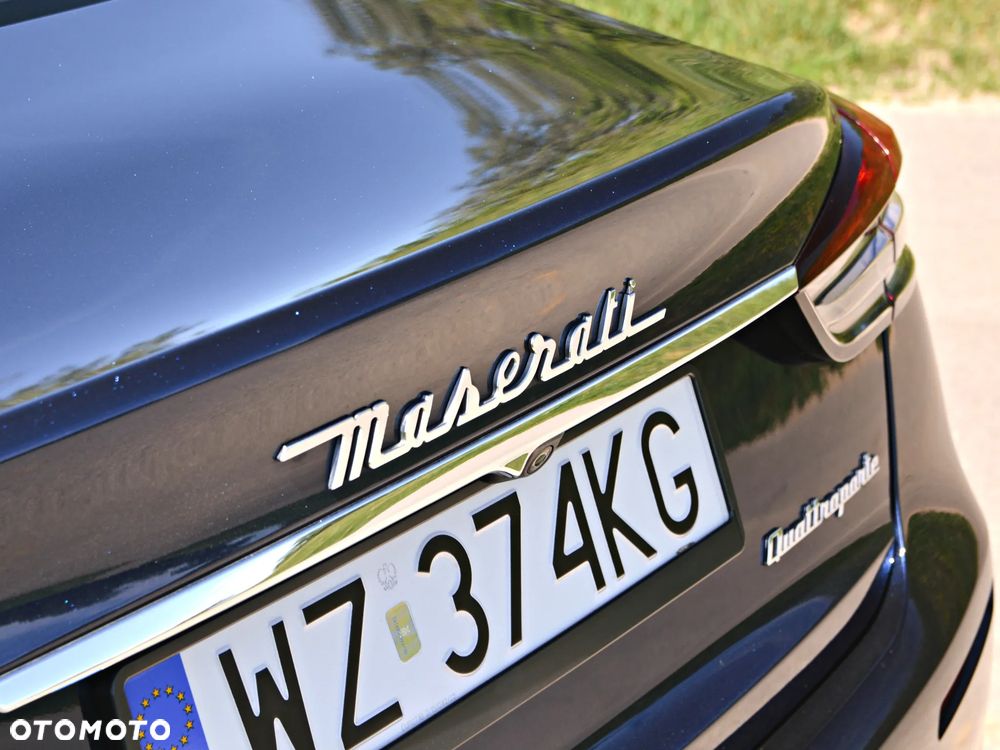 Maserati Quattroporte - 24