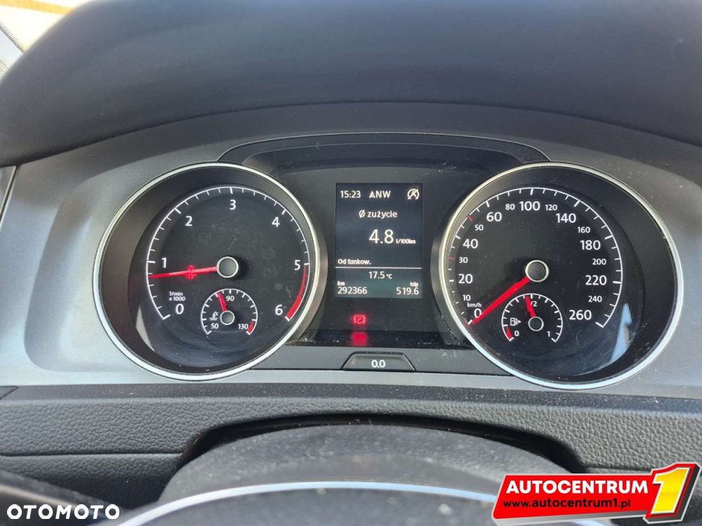 Volkswagen Golf - 18