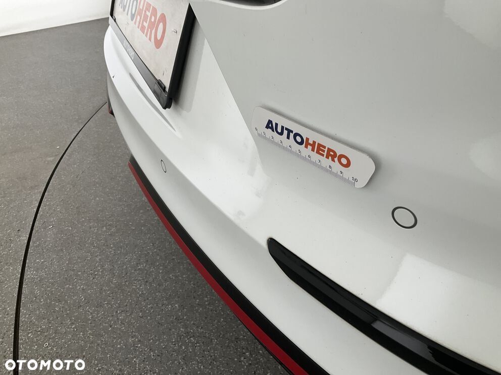 Kia ProCeed - 38