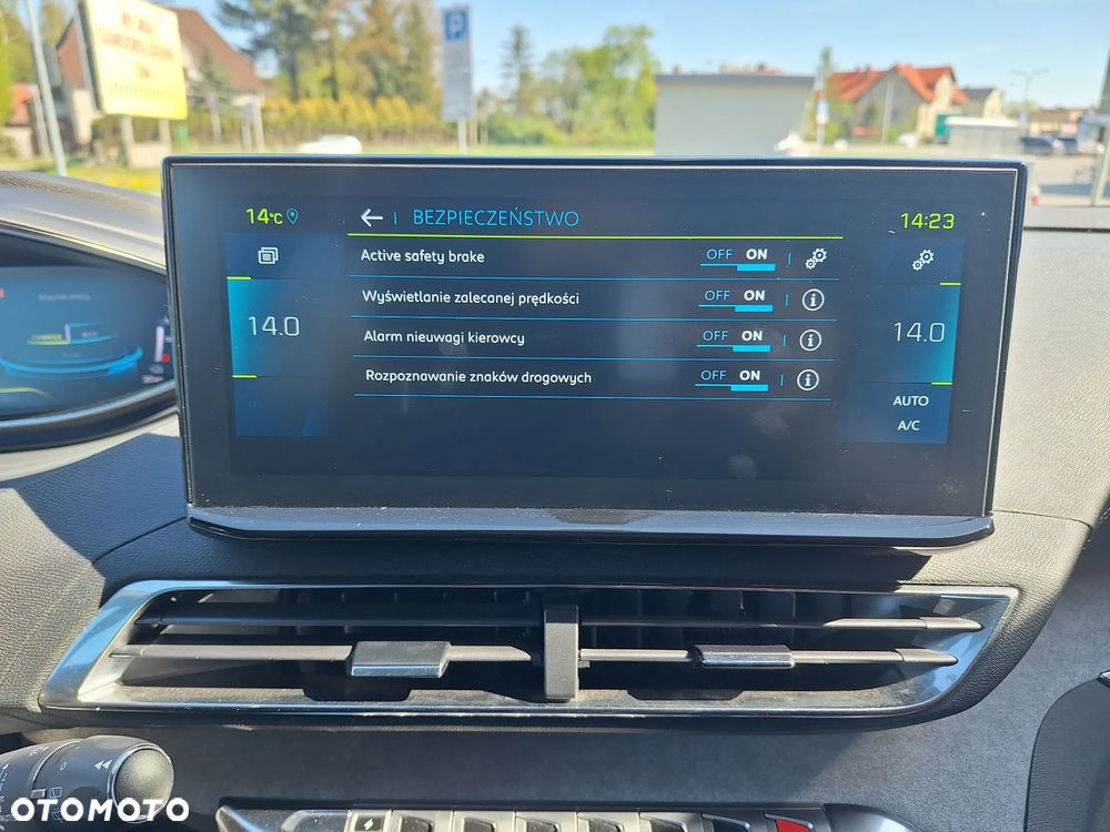 Peugeot 3008 225 e-EAT8 GT - 21