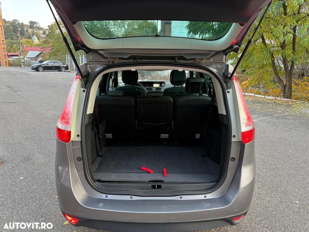 Renault Grand Scenic dCi 110 LIMITED - 29