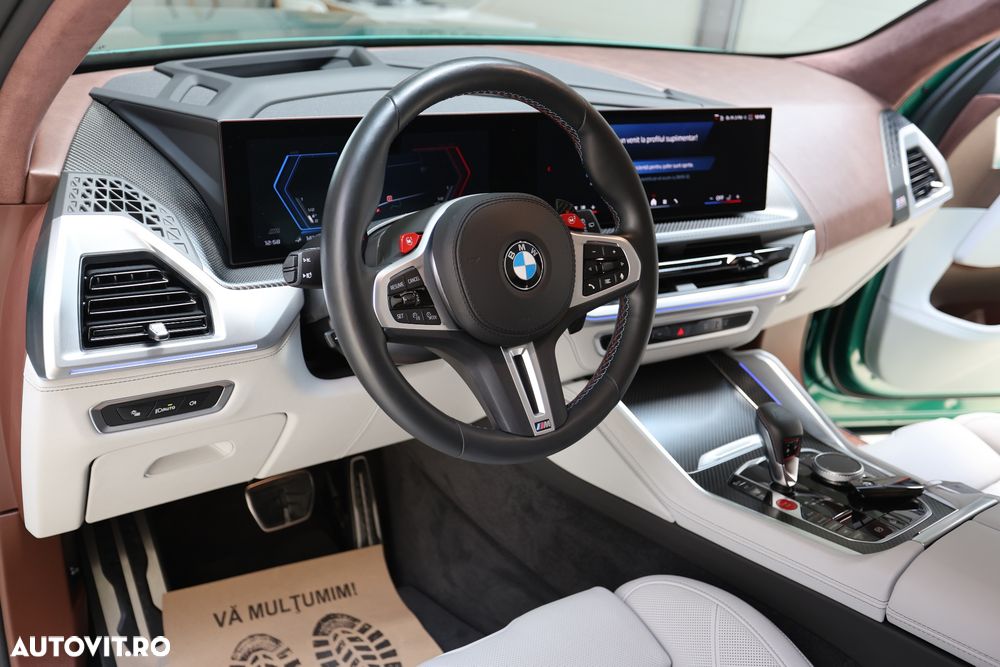 BMW XM - 9