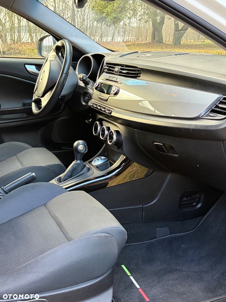 Alfa Romeo Giulietta 1.4 TB 16V Multiair TCT Turismo - 8