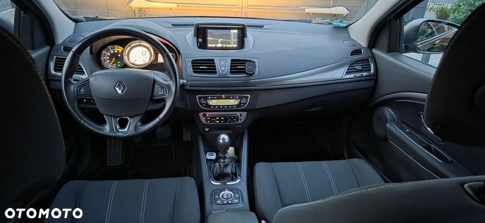 Renault Megane ENERGY TCe 130 EXPERIENCE - 19