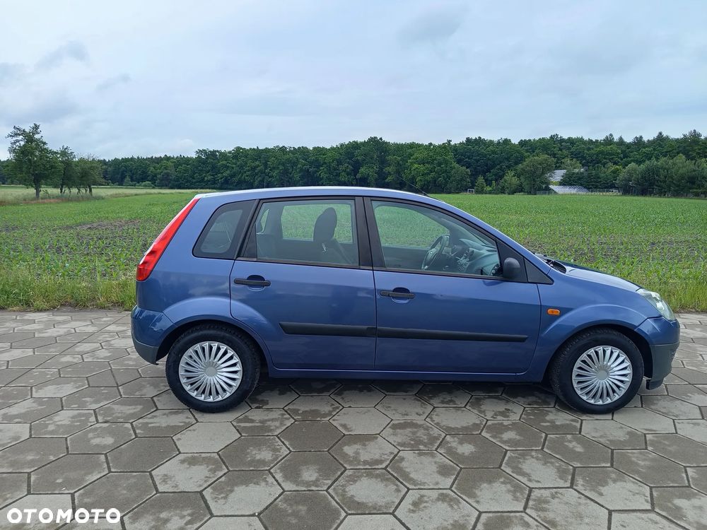 Ford Fiesta 1.3 Ambiente - 5