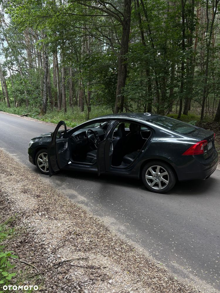 Volvo S60 D4 Drive-E Momentum - 19